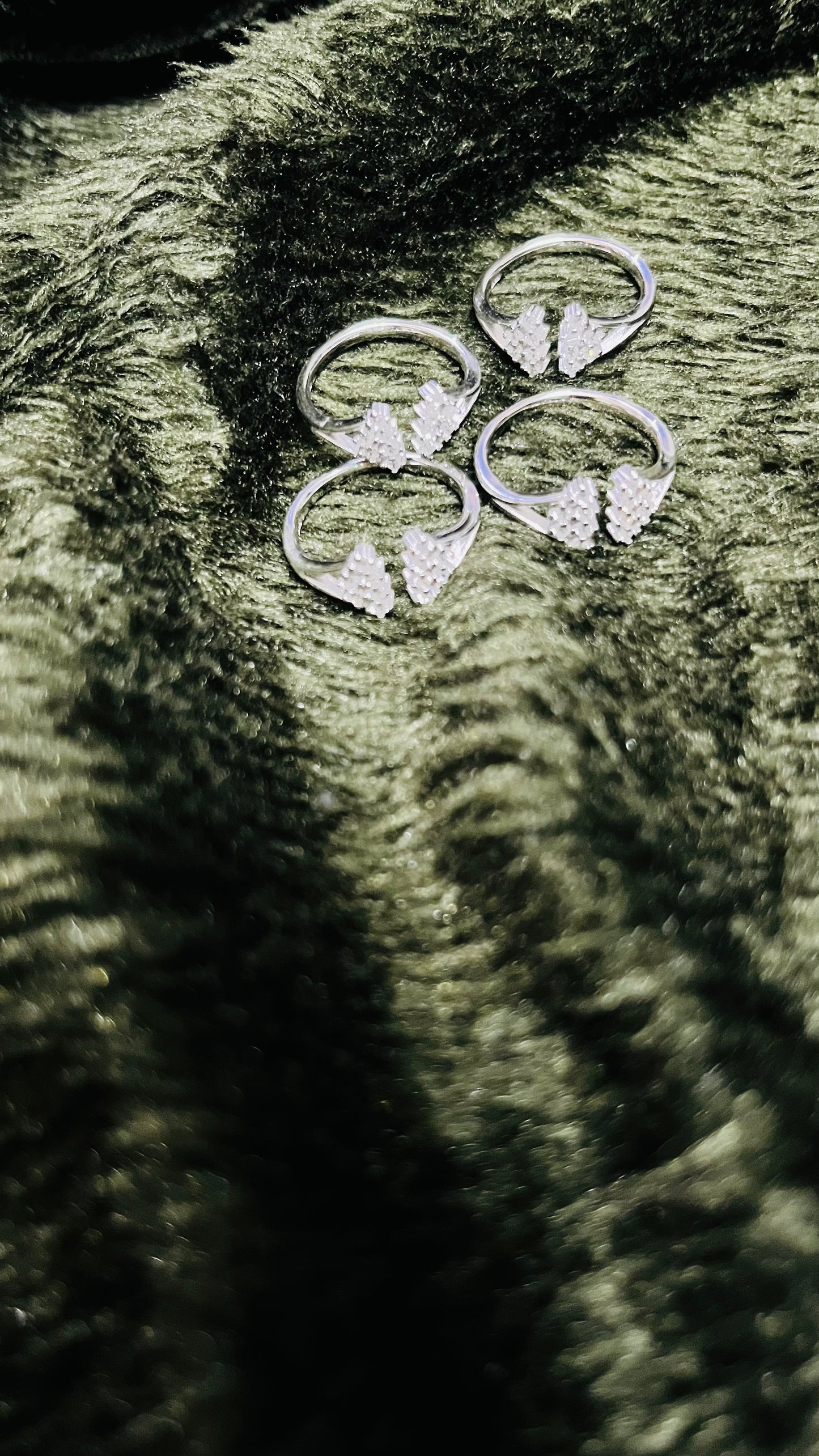 Front open toe ring