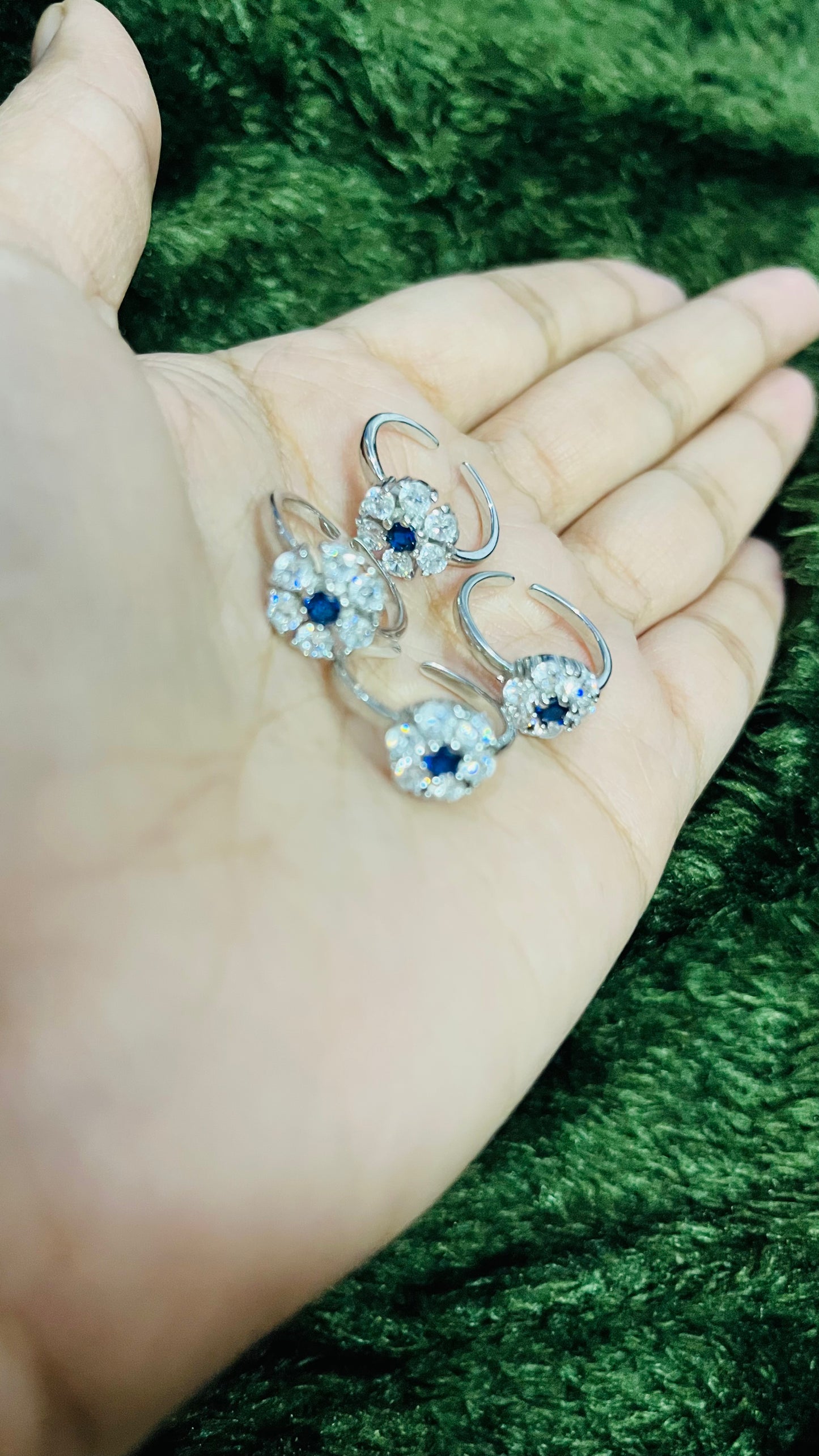 Flower Toe Ring (blue)