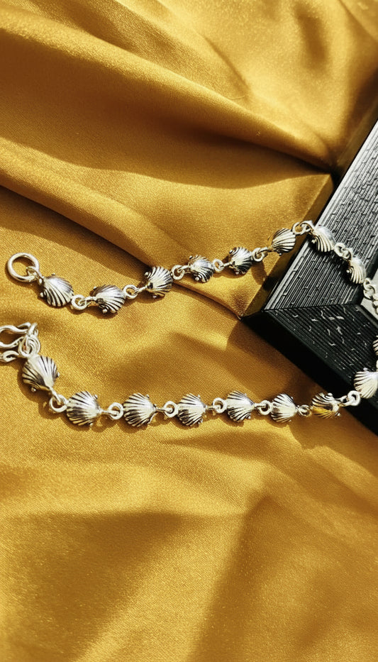 Shell anklet